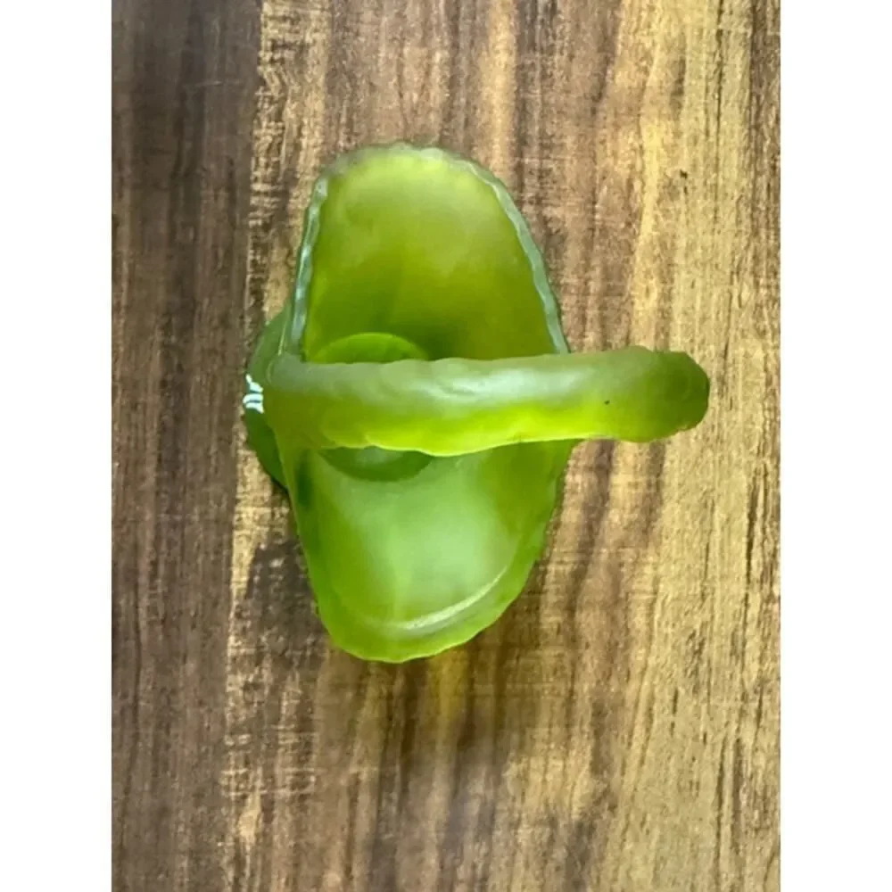Westmoreland green frosted